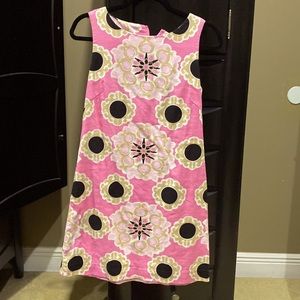 Lily Pulitzer dress size 6 . Gently worn great shape. No flaws